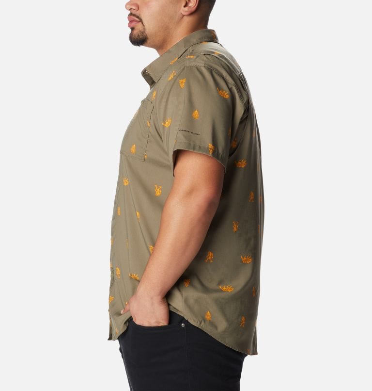 Men's Columbia Utilizer Printed Woven Short Sleeve Shirts Olive | Plus Size CA-T03A4